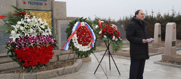 在中國紀念無名烈士 - 俄羅斯衛星通訊社