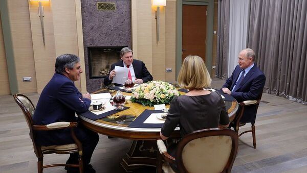 克宮：普京與法國前總理菲永舉行私人會晤 - 俄羅斯衛星通訊社