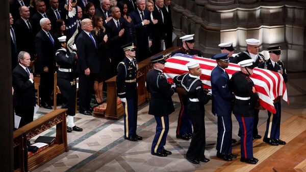 特朗普没有在老布什的葬礼上致悼词 - 俄罗斯卫星通讯社