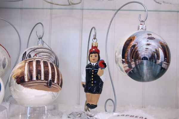 下諾夫哥羅德從1936年開始生產玻璃聖誕裝飾品。 - 俄羅斯衛星通訊社