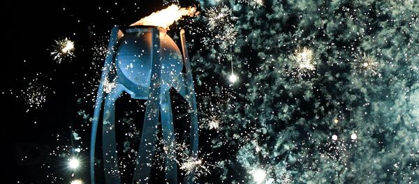 Зажжение Олимпийского огня во время церемонии открытия XXIII зимних Олимпийских игр в Пхенчхане - 俄罗斯卫星通讯社