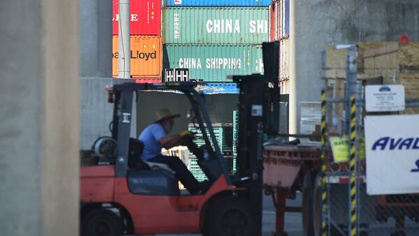 美国宣布延期两周加征中国商品关税 - 俄罗斯卫星通讯社