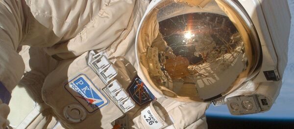 消息人士：“联盟”号飞船微陨石保护层照片中没有发现钻孔痕迹 - 俄罗斯卫星通讯社