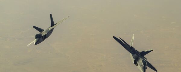 Американские истребители F-22 Raptor над территорией Сирии - 俄羅斯衛星通訊社
