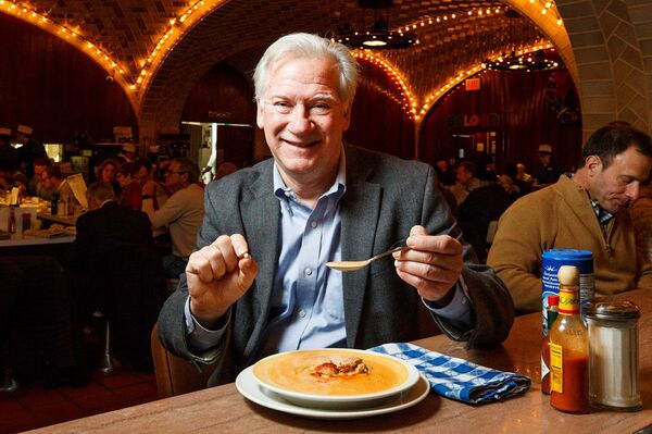 美国餐馆顾客在食物中发现一颗大珍珠 - 俄罗斯卫星通讯社