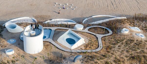 中国奇妙的沙丘艺术博物馆对游人开放 - 俄罗斯卫星通讯社