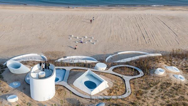 中国奇妙的沙丘艺术博物馆对游人开放 - 俄罗斯卫星通讯社