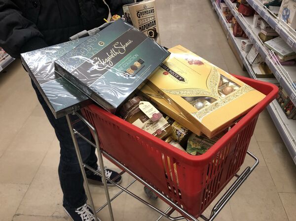 俄罗斯的巧克力和蜂蜜也是可以作为新年礼物 - 俄罗斯卫星通讯社