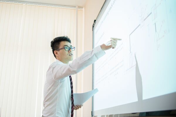 到乌拉尔拿文凭:留学生可选专业 到乌拉尔拿文凭:留学生可选专业 - 俄罗斯卫星通讯社