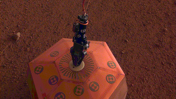 Зонд InSight установил сейсмометр на поверхности Марса - 俄羅斯衛星通訊社