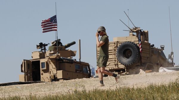 Американские военные на позициях у города Манбидж на севере Сирии - 俄羅斯衛星通訊社