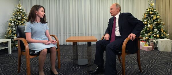 普京接受一名重病患儿采访 帮助她实现梦想 普京接受一名重病患儿采访 帮助她实现梦想 - 俄罗斯卫星通讯社