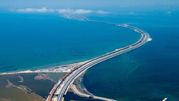 刻赤海峡大桥首次将克里米亚半岛和俄罗斯大陆连接起来 - 俄罗斯卫星通讯社