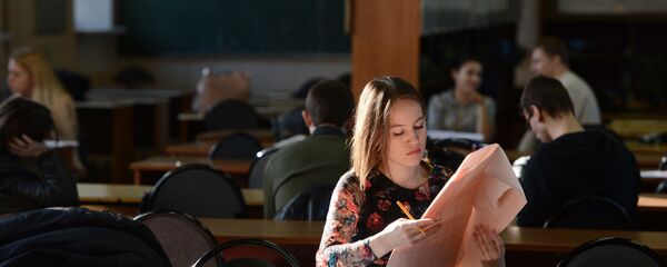 Студенты МГТУ имени Н.Э. Баумана занимаются в зале курсового проектирования Студенты МГТУ имени Н.Э. Баумана занимаются в зале курсового проектирования - 俄羅斯衛星通訊社