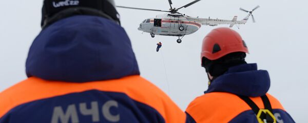 Спасатели МЧС РФ - 俄罗斯卫星通讯社