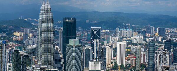 View of Jalan Ampang District with Petronas Twin Towers from KL Tower in Kuala Lumpur - 俄罗斯卫星通讯社