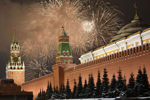 莫斯科慶祝新年時的節日煙花 - 俄羅斯衛星通訊社