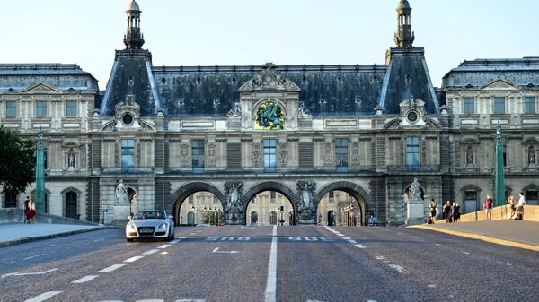 卢浮宫 - 俄罗斯卫星通讯社