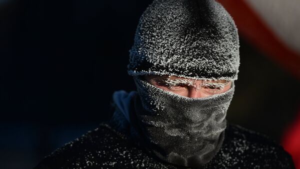 中俄2000人冒零下20度严寒跑马拉松庆新年 - 俄罗斯卫星通讯社