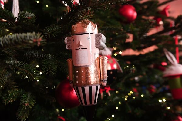“胡桃夾子”聖誕裝飾 - 俄羅斯衛星通訊社