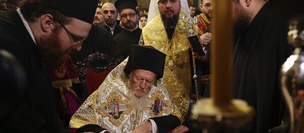 君士坦丁堡普世牧首簽署烏克蘭“新教會”獨立的命令 - 俄羅斯衛星通訊社