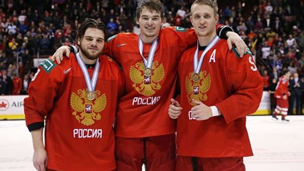 俄冰球青年隊在世錦賽上擊敗瑞士獲得銅牌 - 俄羅斯衛星通訊社