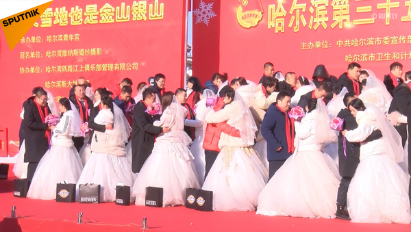 中国哈尔滨冰雪集体婚礼连续举办次数创纪录 - 俄罗斯卫星通讯社
