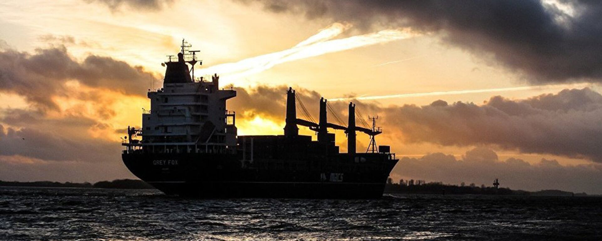 油轮 - 俄罗斯卫星通讯社, 1920, 16.10.2025