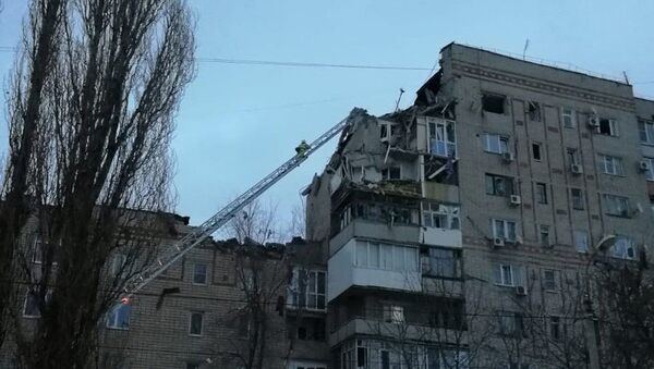沙赫塔市高樓燃氣爆炸廢墟中找到一遇難者屍體 - 俄羅斯衛星通訊社