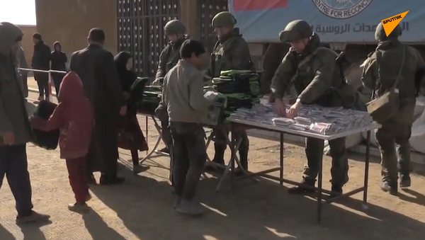 俄军将人道主义援助送抵叙北部地区 - 俄罗斯卫星通讯社