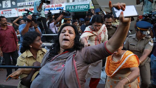 媒體：印度喀拉拉邦女性入廟引發大規模抗議浪潮 - 俄羅斯衛星通訊社