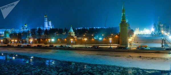 Вид на Московский Кремль с Большого Москворецкого моста. - 俄罗斯卫星通讯社