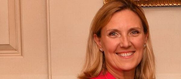 安德里亚·汤普森 - 俄罗斯卫星通讯社