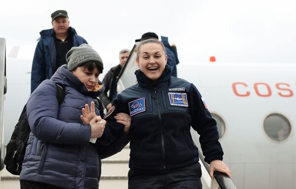 叶莲娜∙谢洛娃成为首位在国家空间站上逗留的俄罗斯女宇航员。 - 俄罗斯卫星通讯社