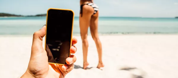 教師脫衣快閃族席捲整個俄羅斯 教師脫衣快閃族席捲整個俄羅斯 - 俄羅斯衛星通訊社