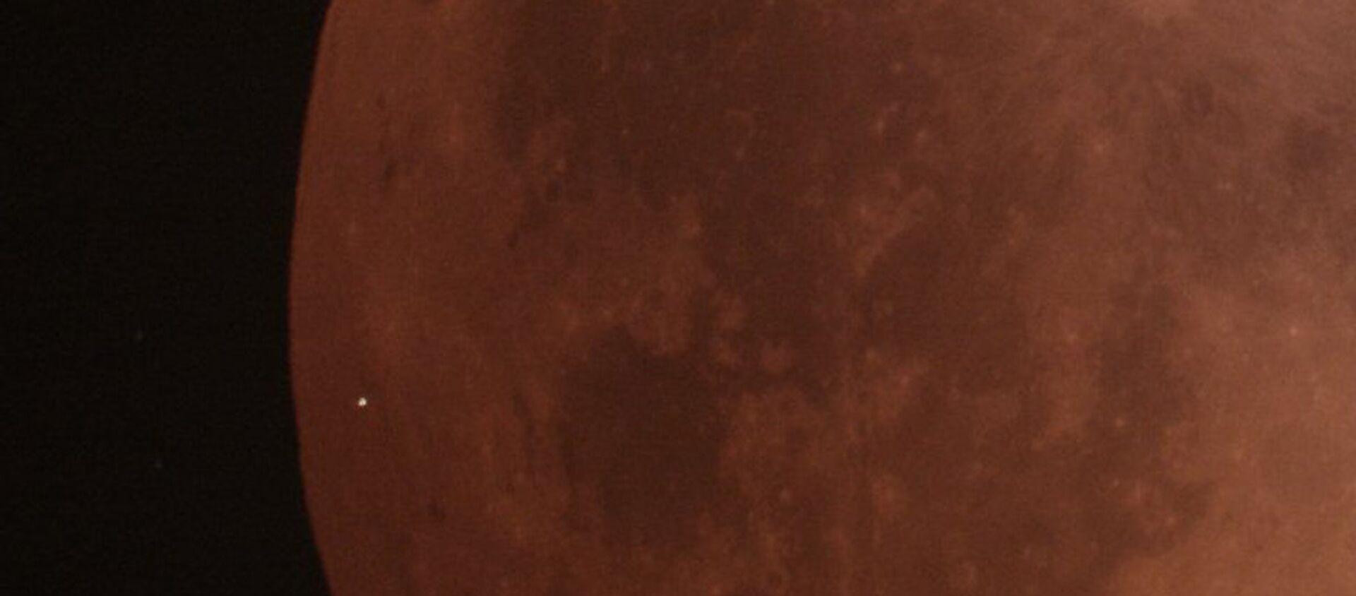 天文学家首次拍摄到陨石坠落在血月上的镜头 - 俄罗斯卫星通讯社, 1920, 28.01.2019