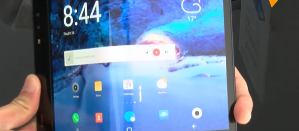 柔宇科技推出首款可折叠智能手机 - 俄罗斯卫星通讯社