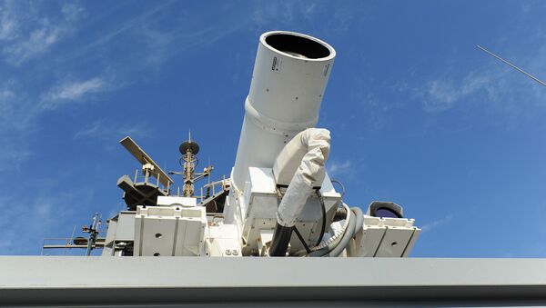 Лазерная пушка, установленная на борту американского корабля USS Ponce - 俄羅斯衛星通訊社