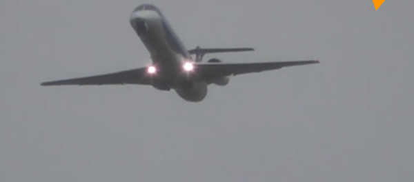 飞机与强风搏斗：跟喝醉了酒一般 - 俄罗斯卫星通讯社