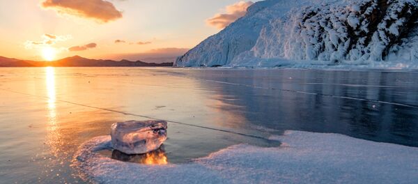 贝加尔湖 - 俄罗斯卫星通讯社