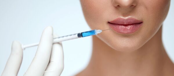 Инъекция в область губ - 俄罗斯卫星通讯社