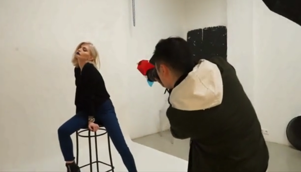 欧文韬在摄影工作室 - 俄罗斯卫星通讯社