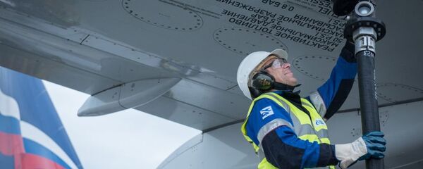 俄天然气工业石油公司开始在中国为俄航飞机加油 俄天然气工业石油公司开始在中国为俄航飞机加油 - 俄罗斯卫星通讯社