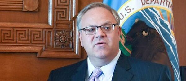 戴維·伯恩哈特 - 俄羅斯衛星通訊社