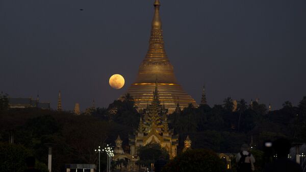 缅甸在大选前首邀中国观察，为军转民选举提供合法性支持 - 俄罗斯卫星通讯社