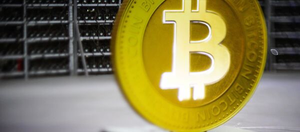 Стеллажи с фермами для майнинга криптовалют - 俄罗斯卫星通讯社