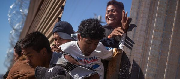 特朗普：美國14日起將在全國範圍展開針對非法移民的執法行動 - 俄羅斯衛星通訊社