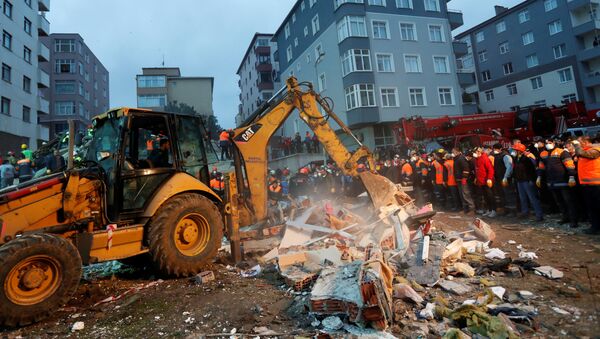 土耳其當局：伊斯坦布爾大樓坍塌死亡人數增至6人 - 俄羅斯衛星通訊社