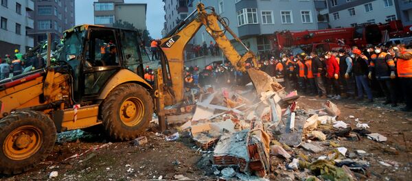 土耳其當局:伊斯坦布爾大樓坍塌死亡人數增至6人 土耳其當局:伊斯坦布爾大樓坍塌死亡人數增至6人 - 俄羅斯衛星通訊社