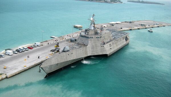 Американский боевой корабль прибрежной зоны USS Independence на базе военно-морского флота США Key West во Флориде - 俄羅斯衛星通訊社